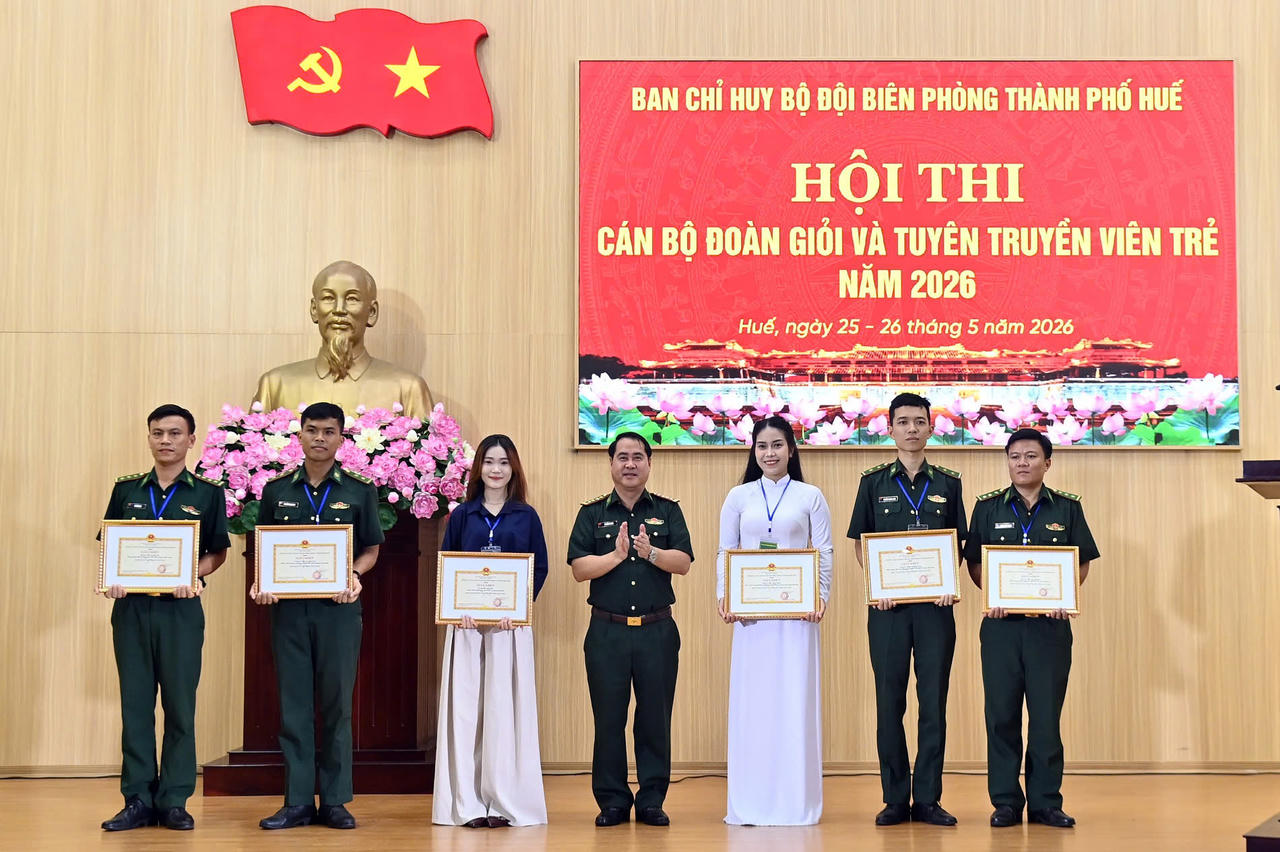 Sôi nổi Hội thi Cán bộ đoàn giỏi và Tuyên truyền viên trẻ Bộ đội Biên phòng TP Huế