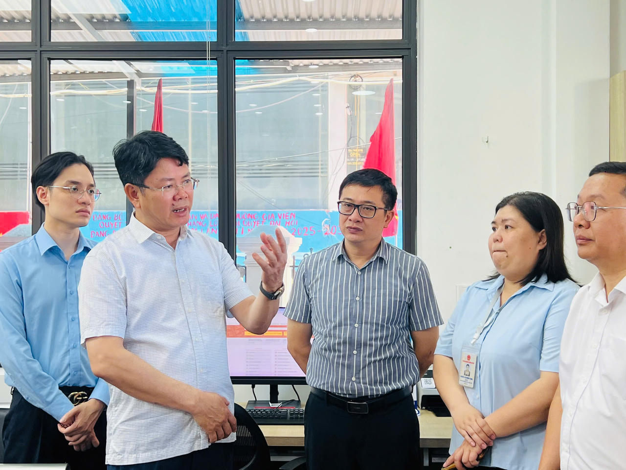 Thứ trưởng Bộ Tư pháp Nguyễn Thanh Tịnh khảo sát việc thực hiện các Nghị quyết về cải cách thủ tục hành chính tại Hải Phòng