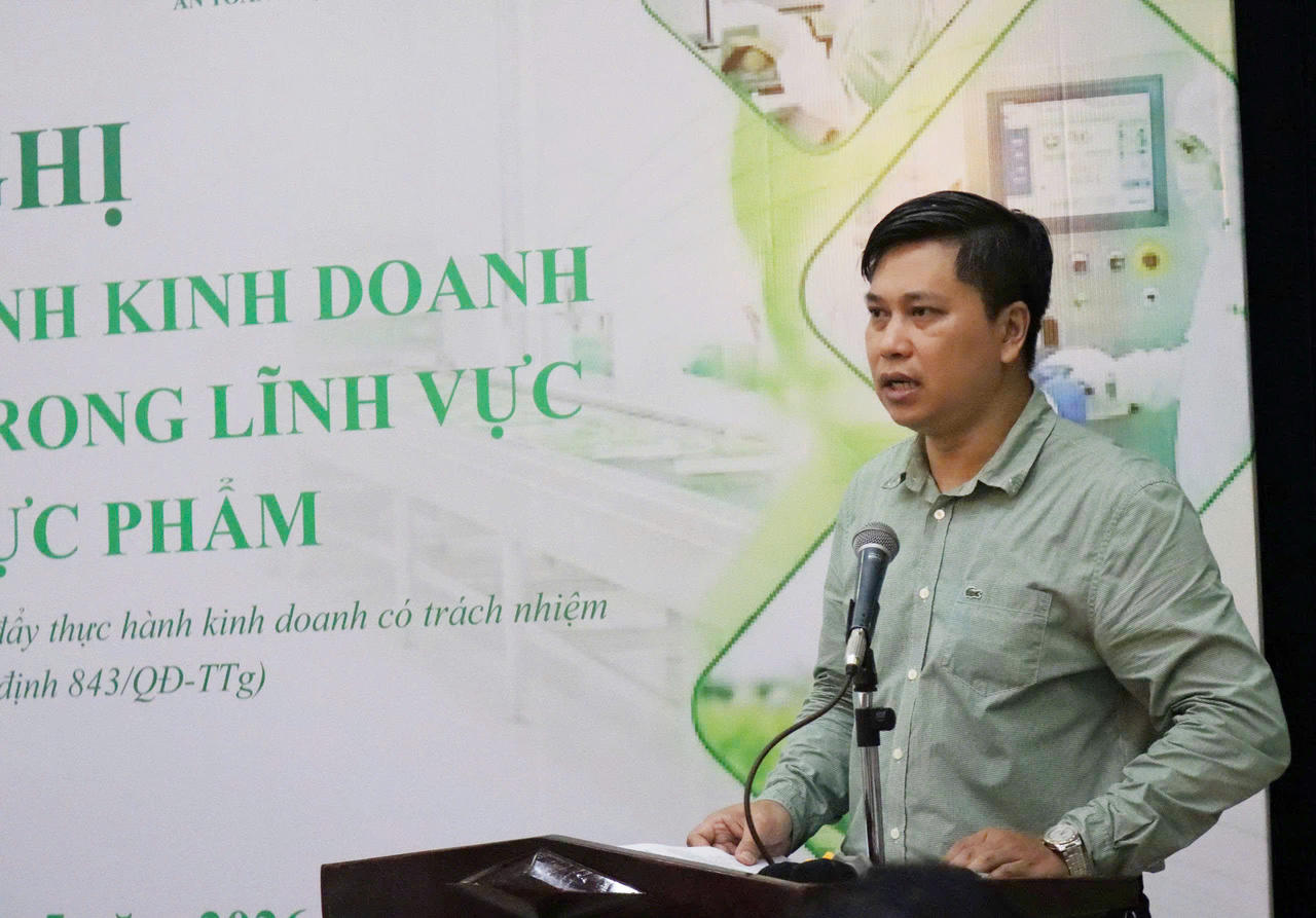 Giám đốc Trung tâm Hỗ trợ pháp lý cho doanh nghiệp nhỏ và vừa, Cục Pháp luật dân sự - kinh tế Trần Minh Sơn.