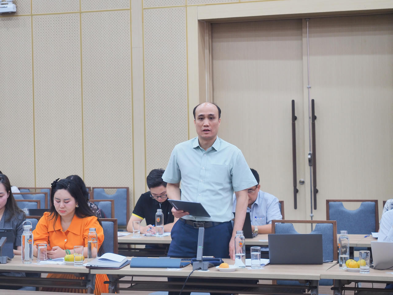 PGS.TS Tô Văn Hòa, Hiệu trưởng Trường Đại học Luật Hà Nội phát biểu tại Hội thảo.