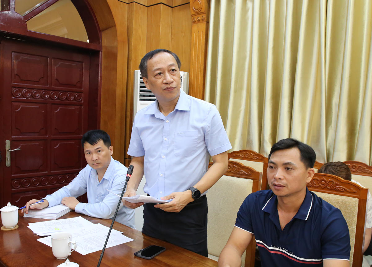 Đại diện chủ đầu tư nêu khó khăn, vướng mắc tại hội nghị.