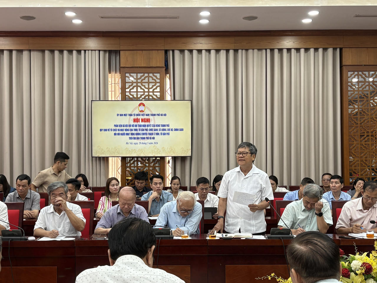 Các đại biểu phát biểu tại hội nghị.