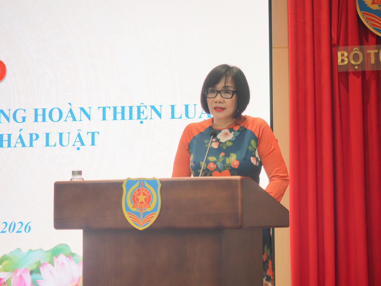 Thứ trưởng Đặng Hoàng Oanh phát biểu khai mạc Hội thảo.