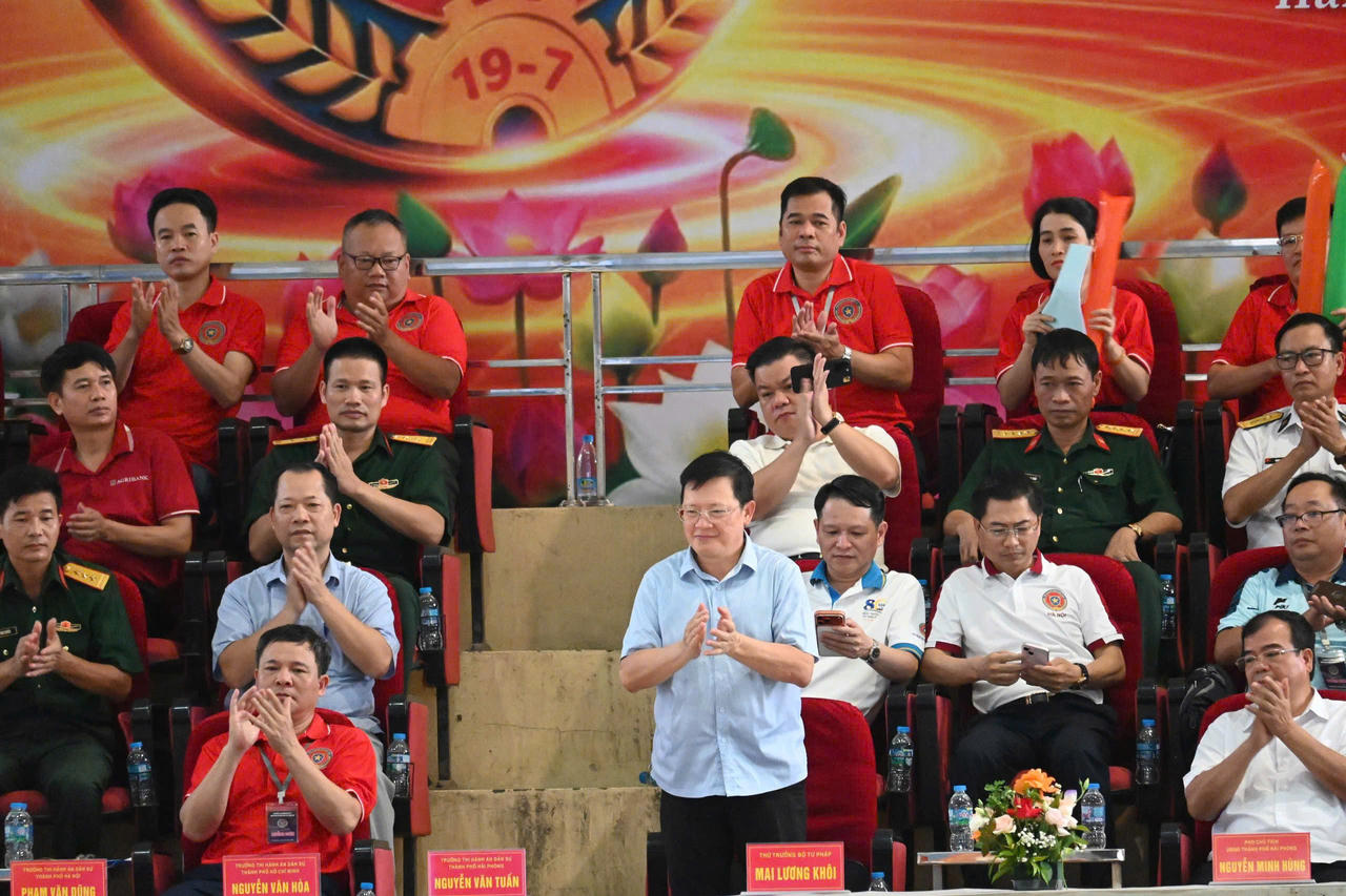 Sôi nổi Giải thể thao Cụm thi đua các thành phố chào mừng 80 năm Ngày Truyền thống THADS