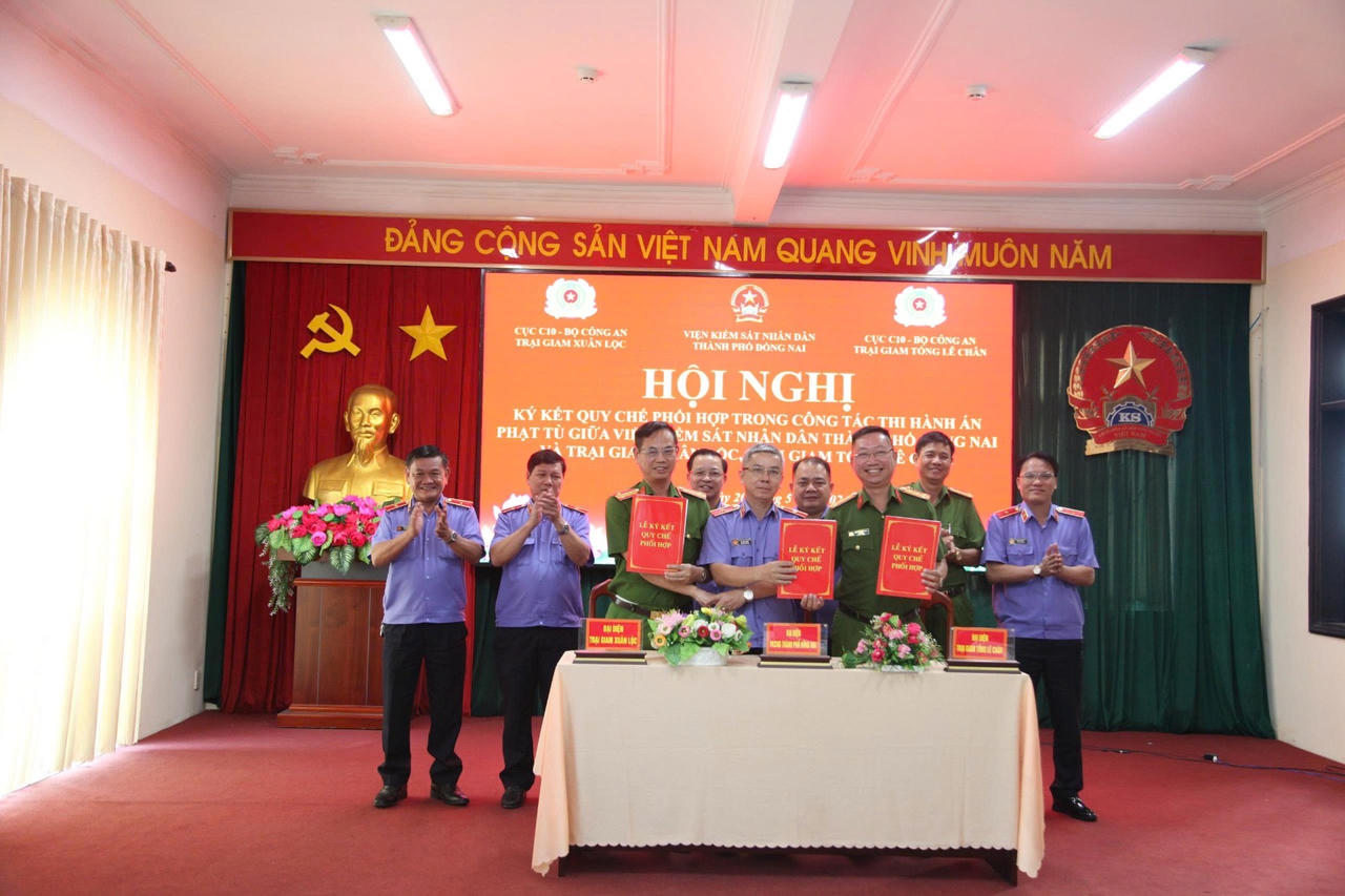 VKSND TP Đồng Nai ký kết phối hợp với các đơn vị.
