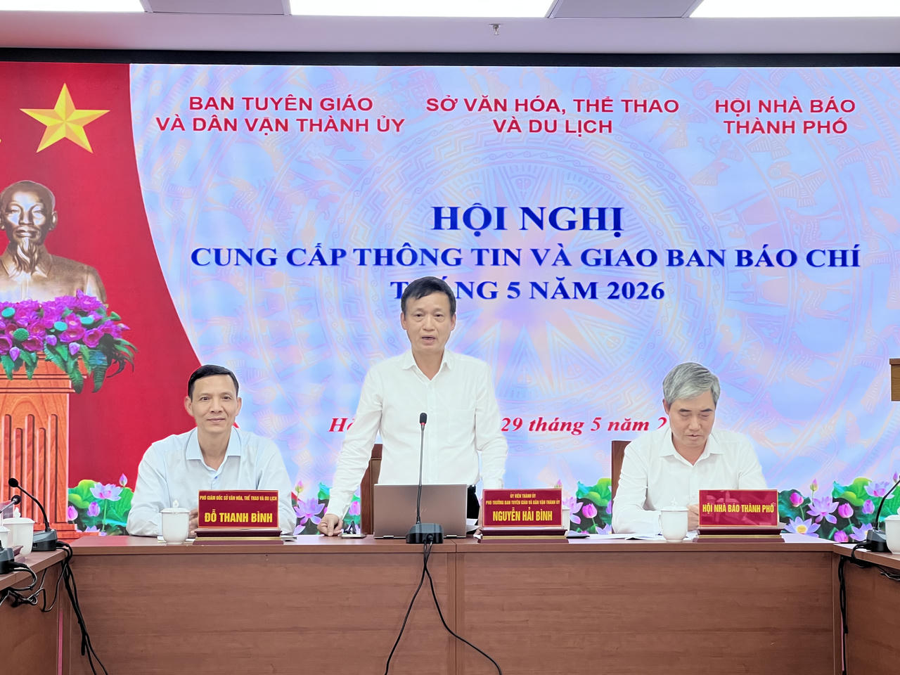 Phó Ban Tuyên giáo và Dân vận Thành ủy Hải Phòng Nguyễn Hải Bình phát biểu kết luận tại hội nghị.&nbsp;