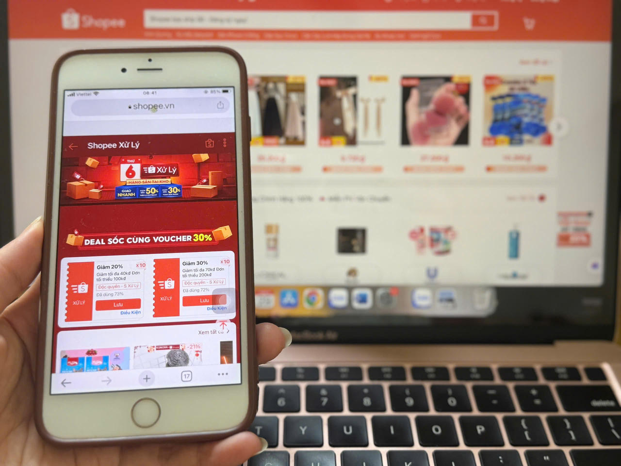 Shopee hoãn chính sách thu phí mới đối với người bán trên nền tảng