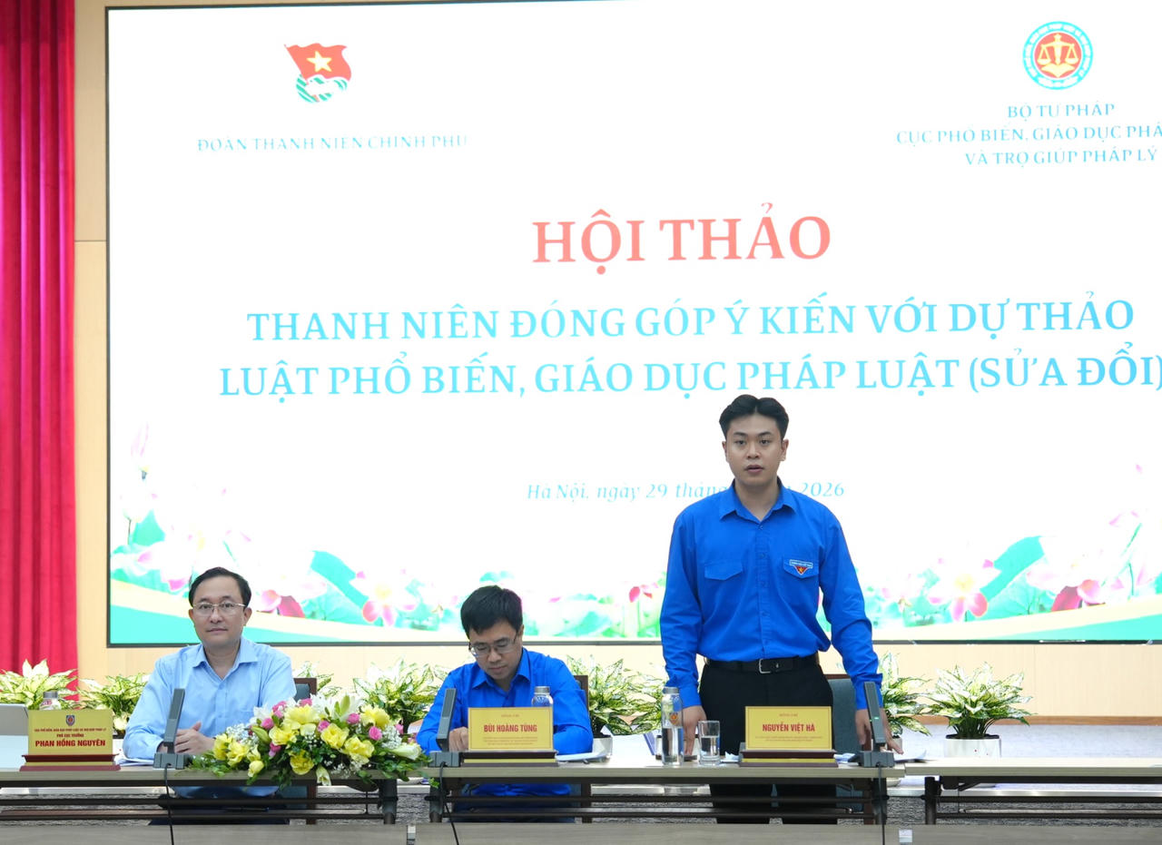 &nbsp;Ủy viên Ban Chấp hành Đoàn Thanh niên Chính phủ, Bí thư Đoàn Thanh niên Bộ Tư pháp&nbsp;Nguyễn Việt Hà phát biểu
