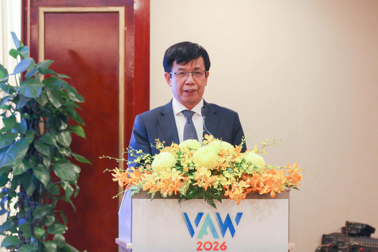 GS.TS Lê Hồng Hạnh - Chủ tịch Trung tâm Trọng tài Quốc tế Việt Nam phát biểu