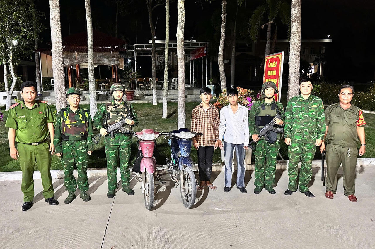 Tây Ninh: Bắt giữ 2 thiếu niên trộm xe máy đưa sang biên giới tiêu thụ