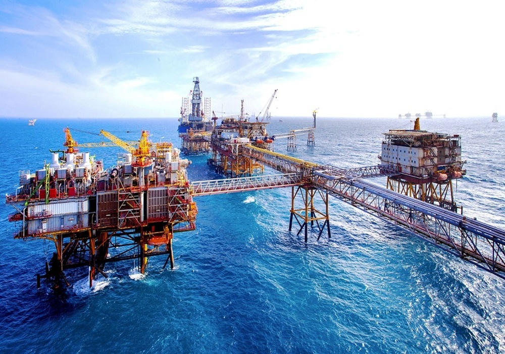 Nhiều nguồn năng lượng truyền thống trong nước lại đang suy giảm. 