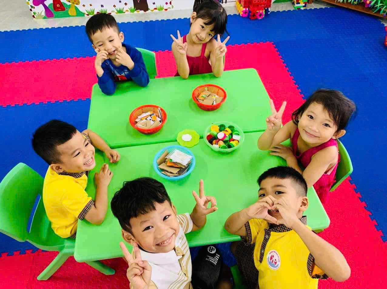 Trẻ em hôm nay - Thế giới ngày mai (Ảnh: Minh Quế)