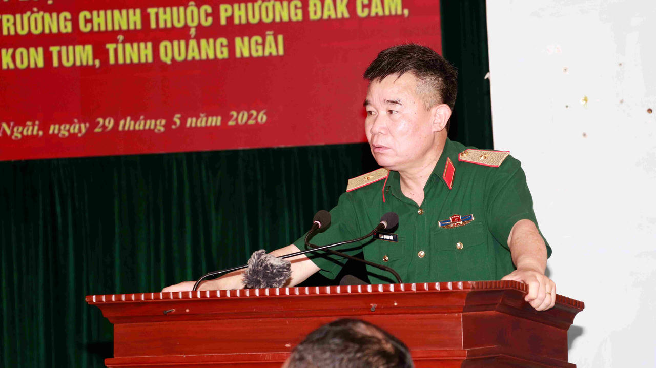 Thiếu tướng Đàm Quang Hoà phát biểu tại Hội thảo