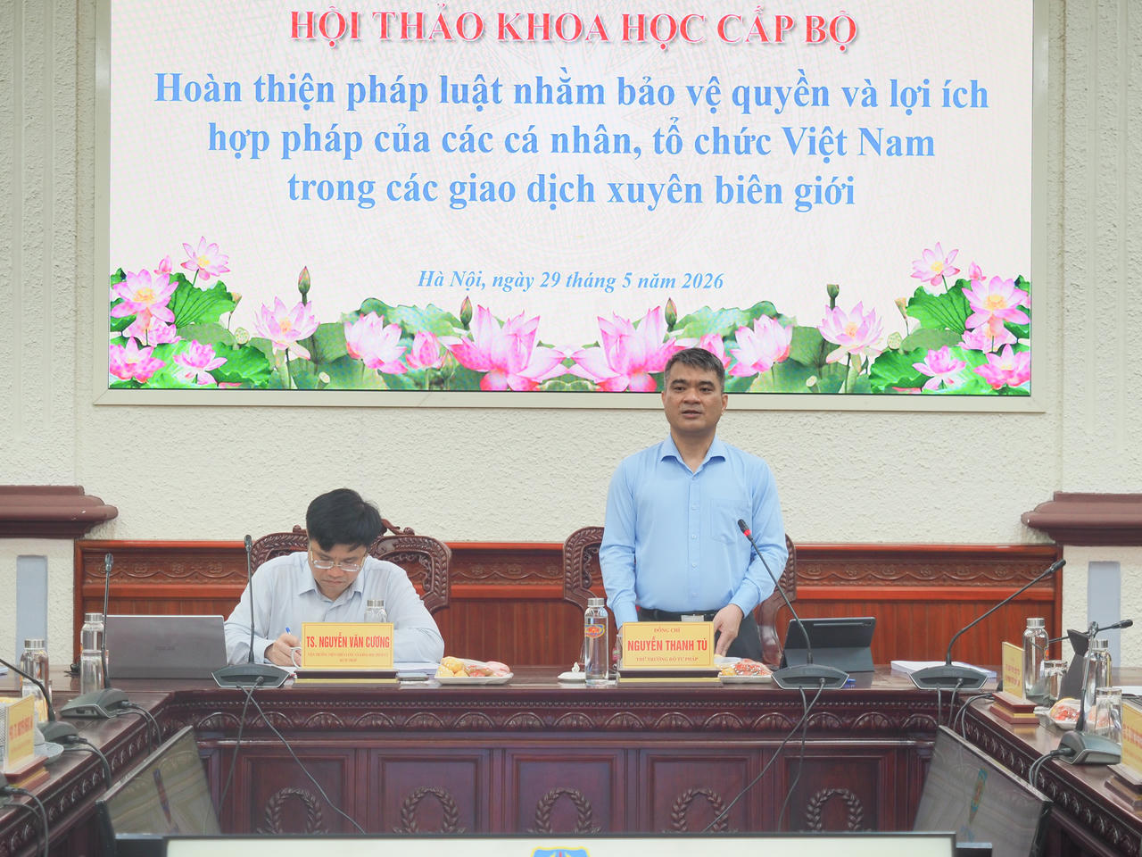 Thứ trưởng Nguyễn Thanh Tú phát biểu khai mạc Hội thảo.