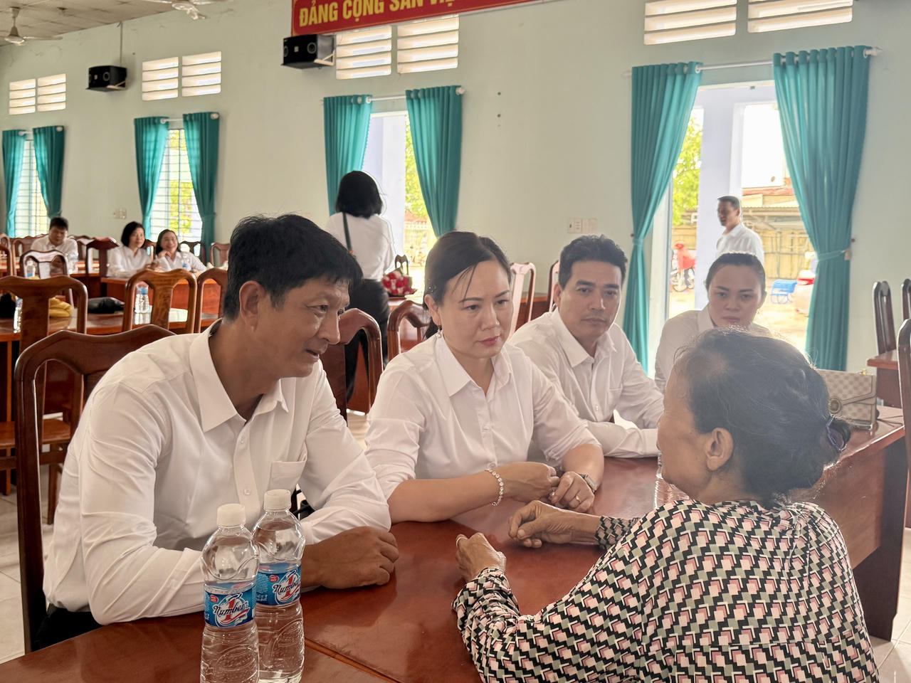 Hành trình mang pháp luật và yêu thương đến vùng biên giới Tây Ninh