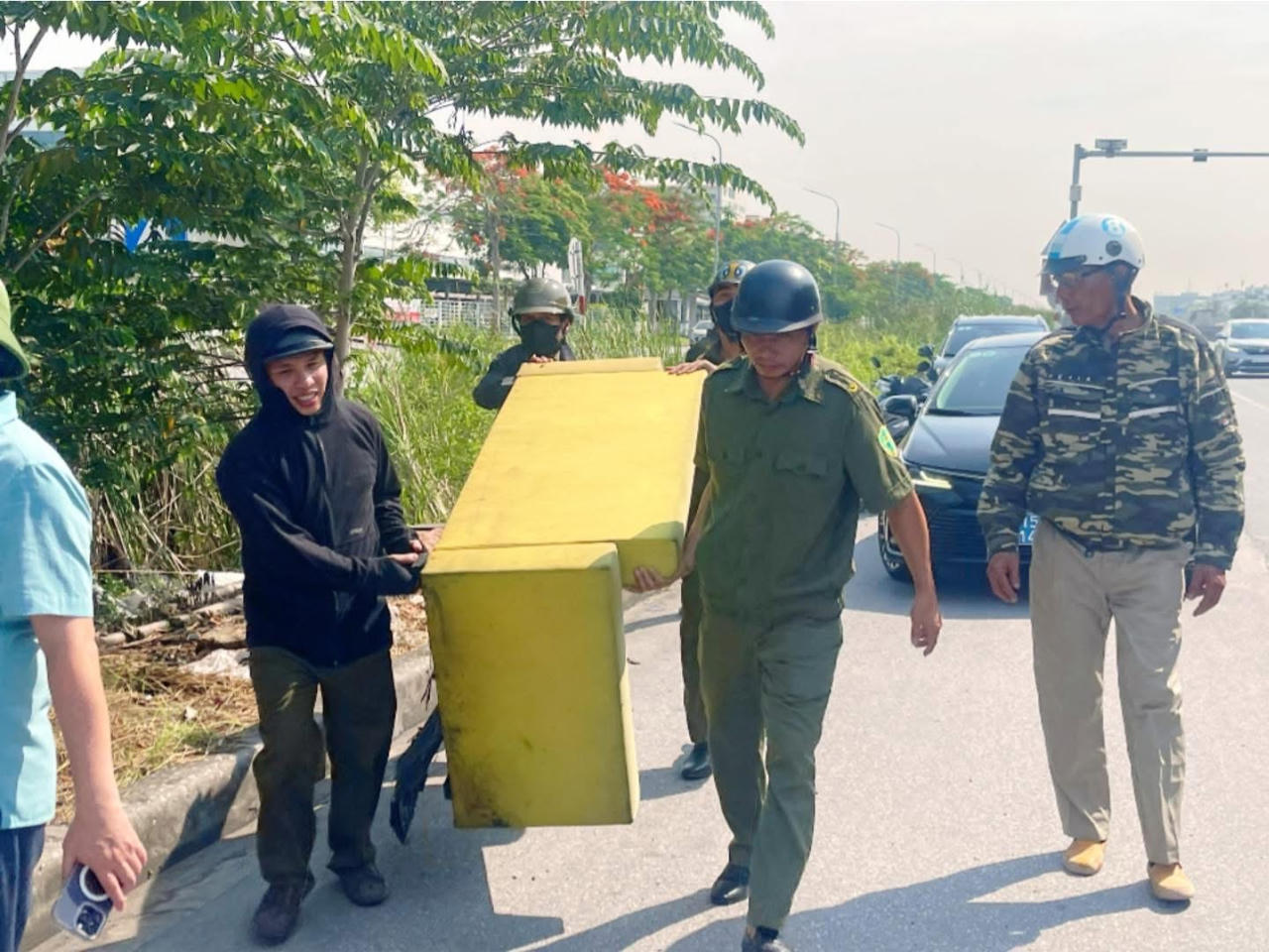 Phường An Phong (Hải Phòng) ra quân lập lại trật tự đường hè, bảo đảm mỹ quan đô thị