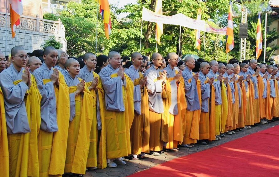Chư tôn đức Ni tham dự.
