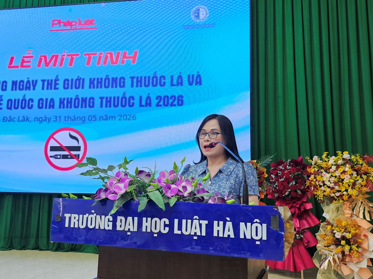Ths. Nguyễn Thị Thu Hương - Đại diện Quỹ Phòng, chống tác hại của thuốc lá (Bộ Y tế) phát biểu tại Lễ mít tinh.