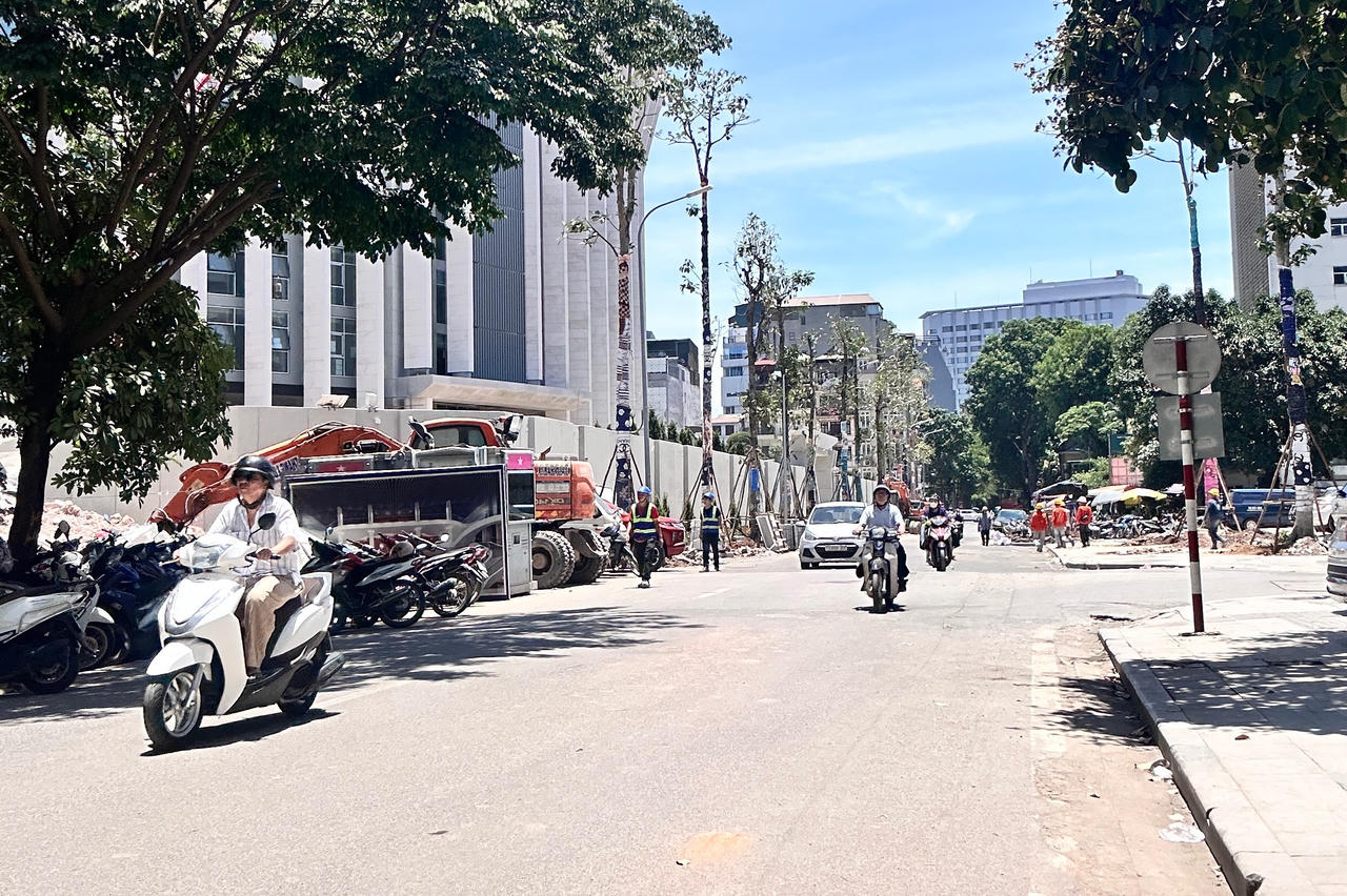 Thời tiết ngày 1/6: Bắc Bộ và Trung Bộ nắng nóng, Nam Bộ mưa dông