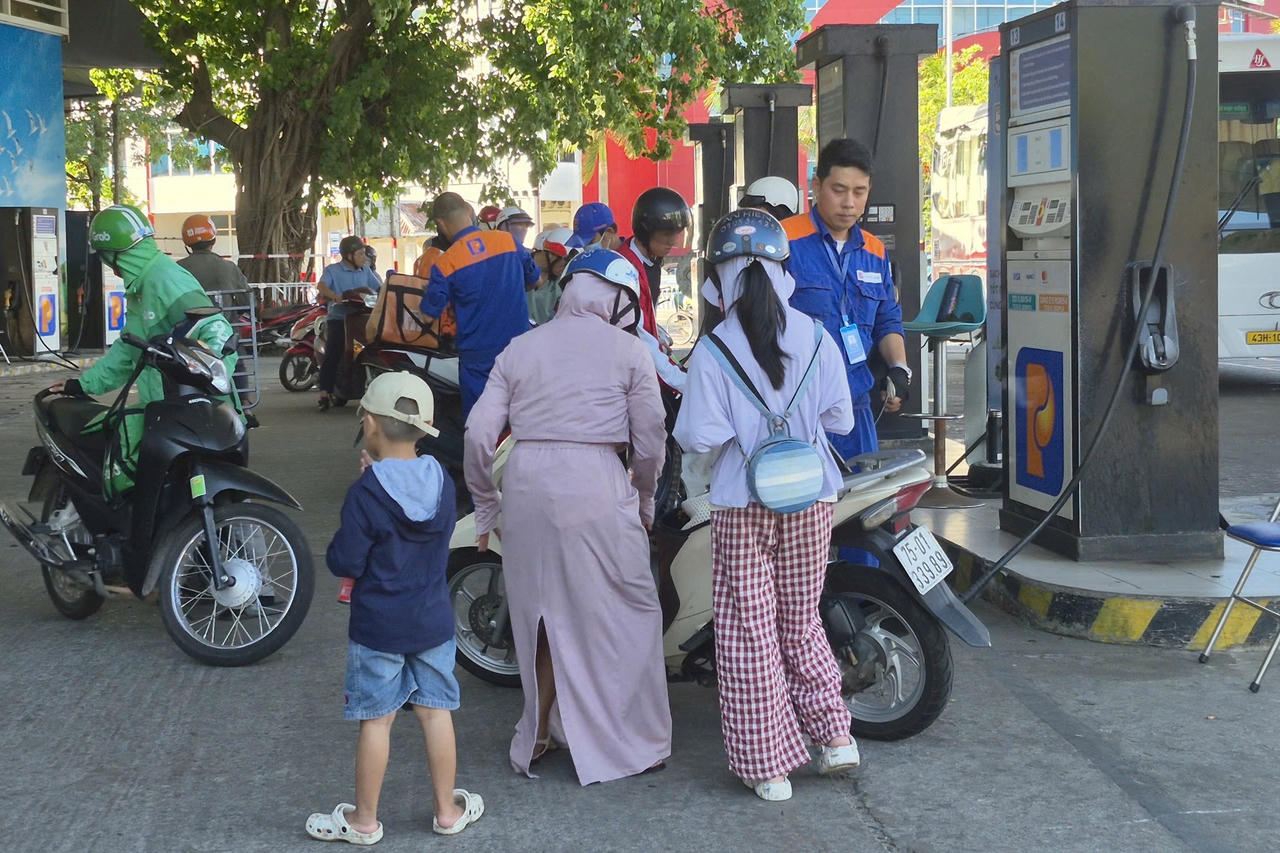 Triển khai lộ trình phân phối xăng E10 trên địa bàn TP Huế