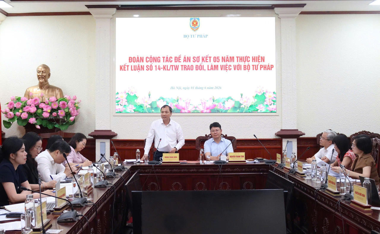 Khuyến khích, bảo vệ cán bộ năng động, sáng tạo vì lợi ích chung