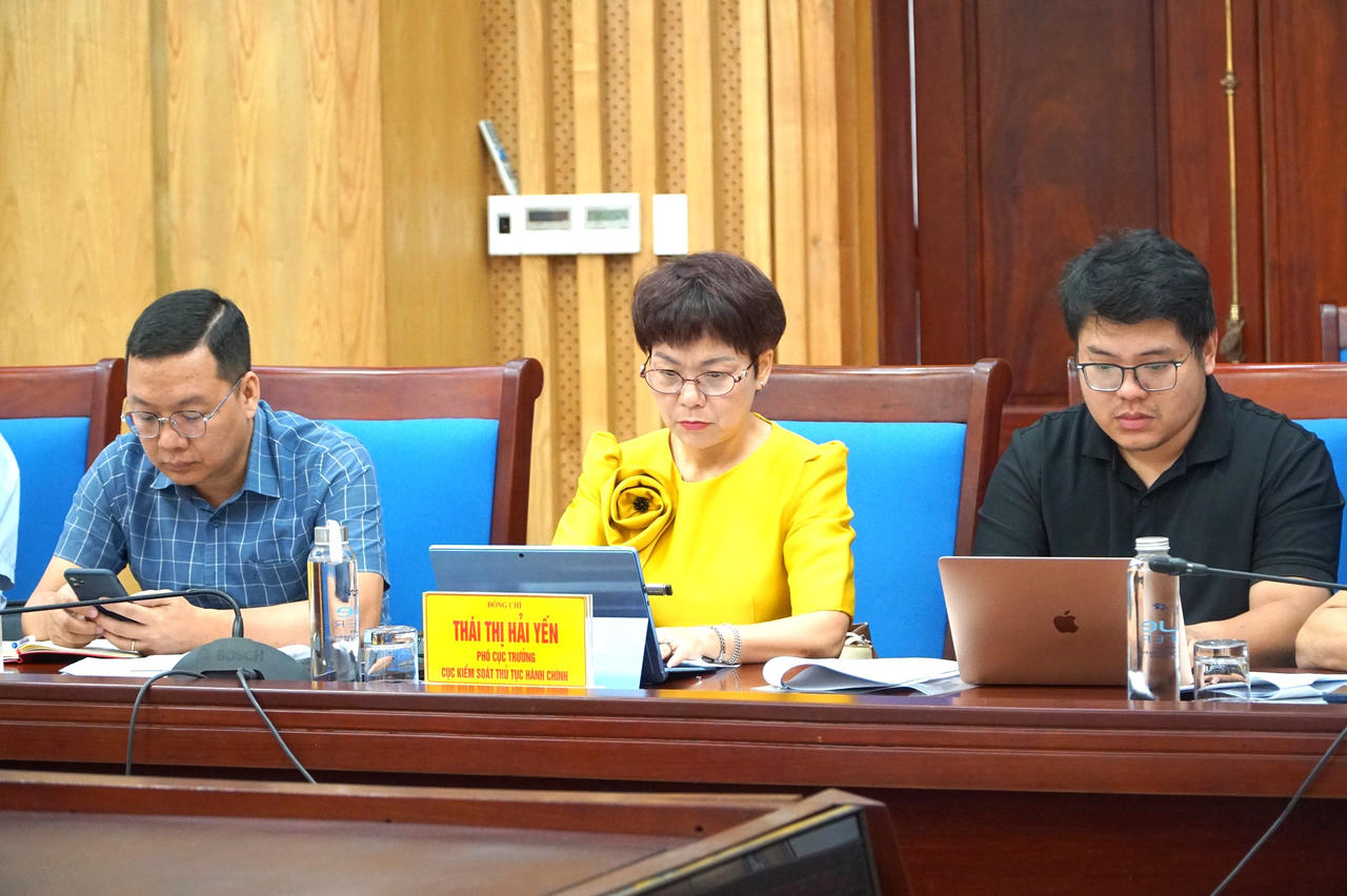 Đoàn công tác Bộ Tư pháp làm việc với tỉnh Nghệ An về tình hình thực hiện phân cấp, cắt giảm, đơn giản hóa thủ tục hành chính 
