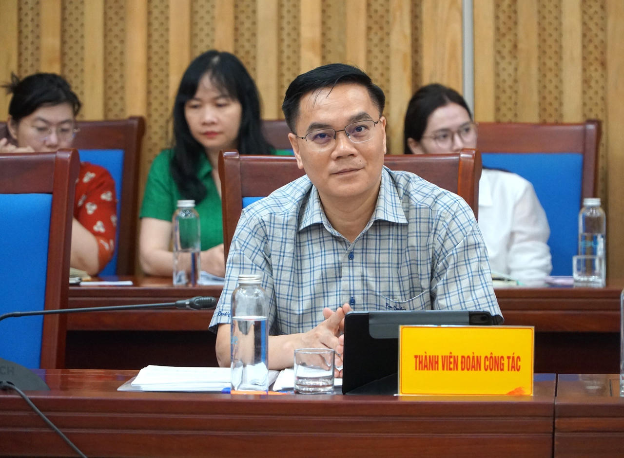 Đoàn công tác Bộ Tư pháp làm việc với tỉnh Nghệ An về tình hình thực hiện phân cấp, cắt giảm, đơn giản hóa thủ tục hành chính 
