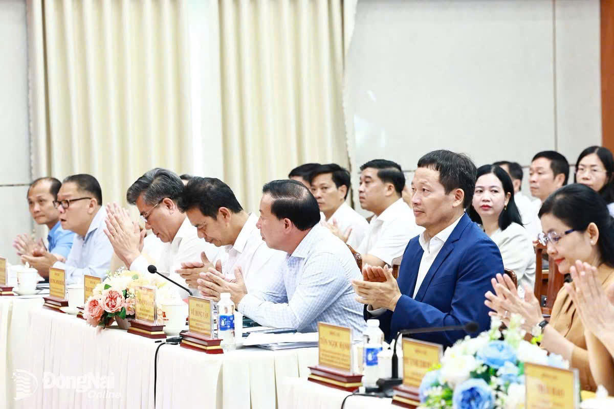 Hội nghị quán triệt, phát động đợt thi đua đặc biệt 500 ngày đêm tại hội trường Trụ sở Thành ủy Đồng Nai. Ảnh: BĐN