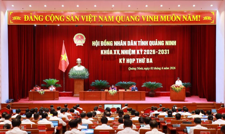 Quang cảnh kỳ họp.