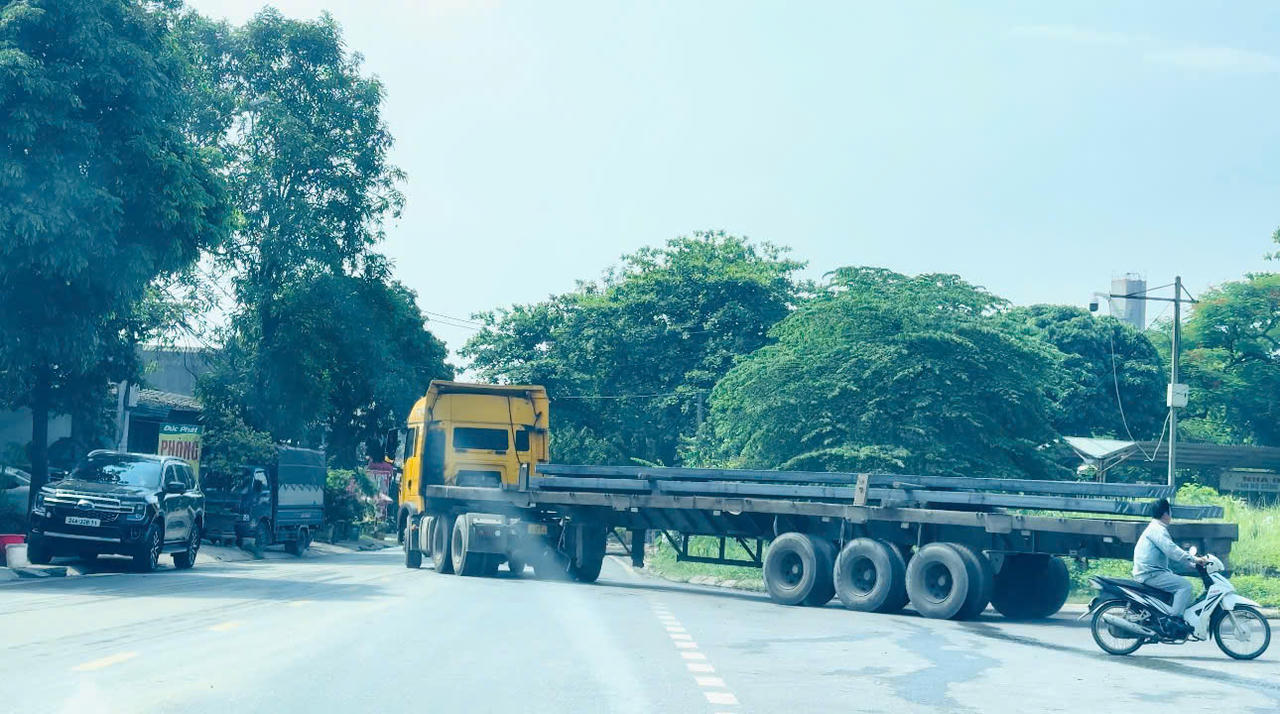 Nỗi bất an thường trực bên cổng Nhà máy gang thép Lào Cai