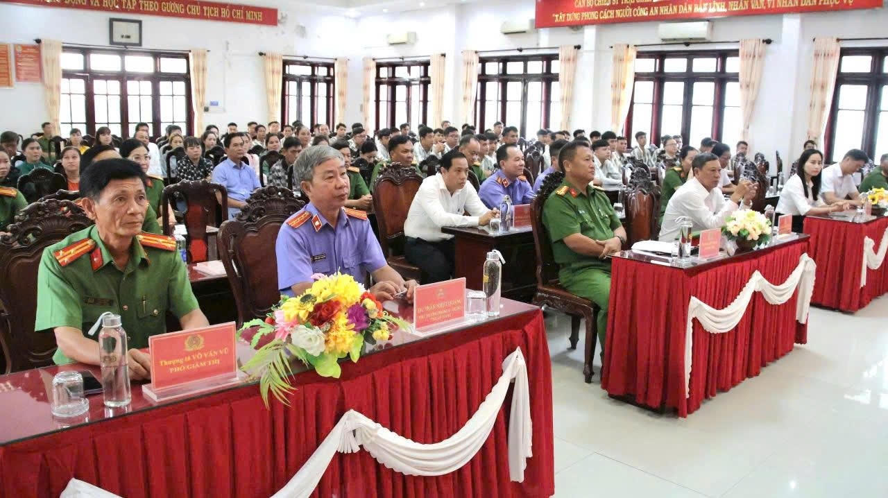 Đại biểu tham dự buổi Lễ