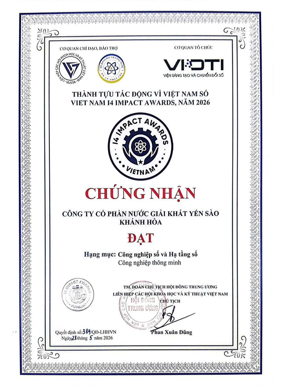 Chứng nhận Vietnam I4 Impact Awards 2026 trao cho Công ty Cổ phần Nước giải khát Yến sào Khánh Hòa tại hạng mục Công nghiệp số và Hạ tầng số.