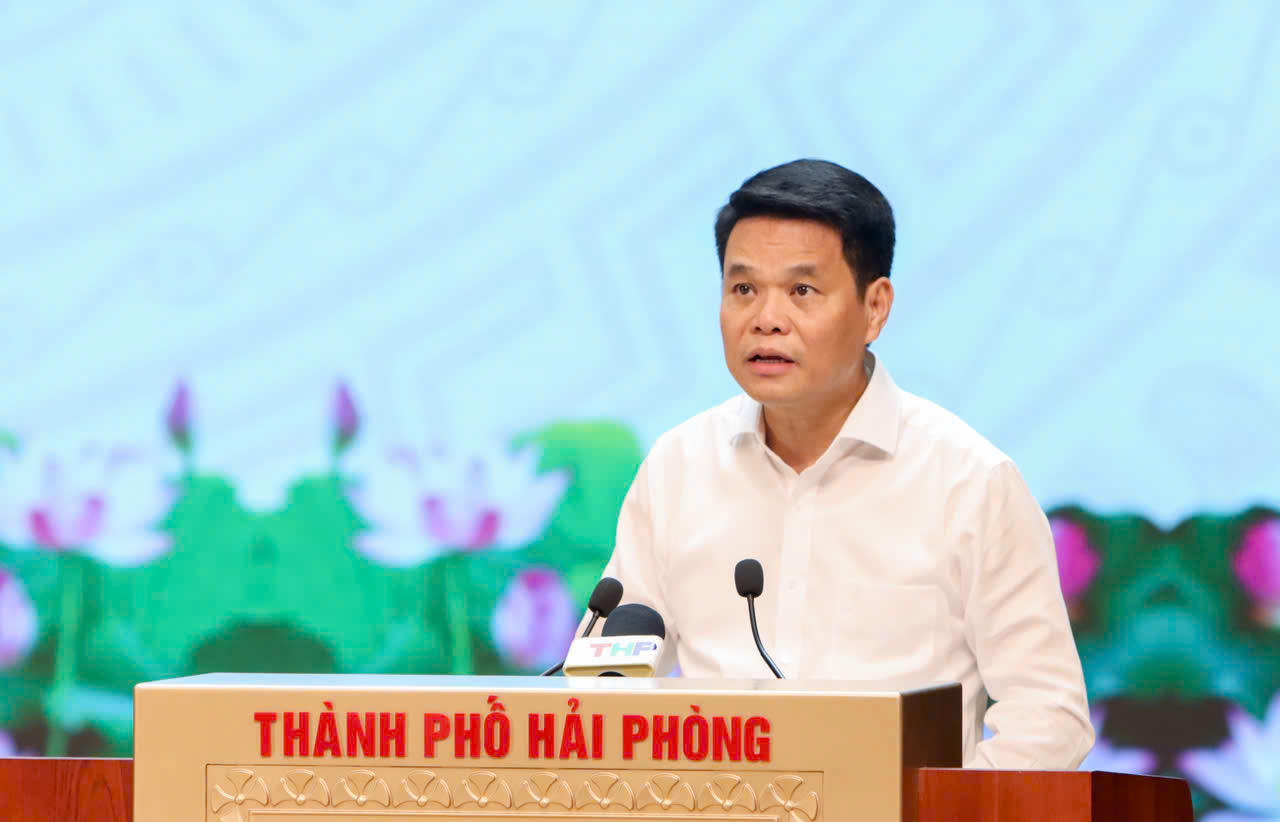 Ủy viên Trung ương Đảng, Bí thư Thành ủy Hải Phòng Lê Ngọc Châu phát biểu tại Hội nghị.