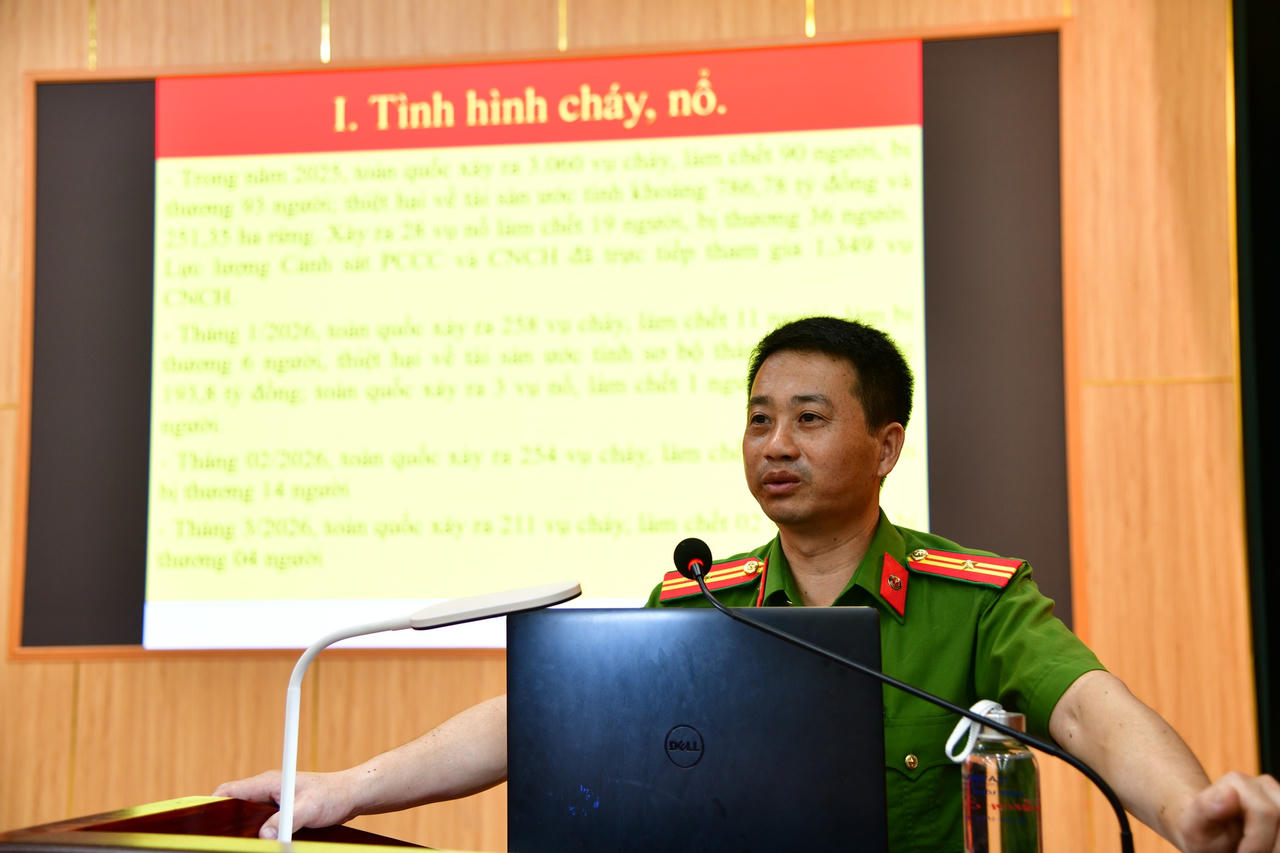 Ban chỉ huy Bộ đội biên phòng tỉnh Ninh Bình tập huấn công tác phòng cháy, chữa cháy