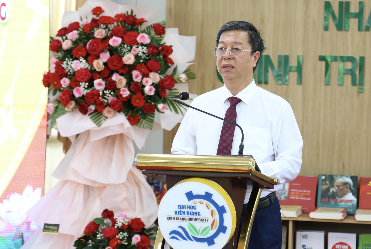 PGS.TS. Vũ Trọng Lâm, Bí thư Đảng ủy, Giám đốc – Tổng Biên tập Nhà xuất bản Chính trị quốc gia Sự thật 