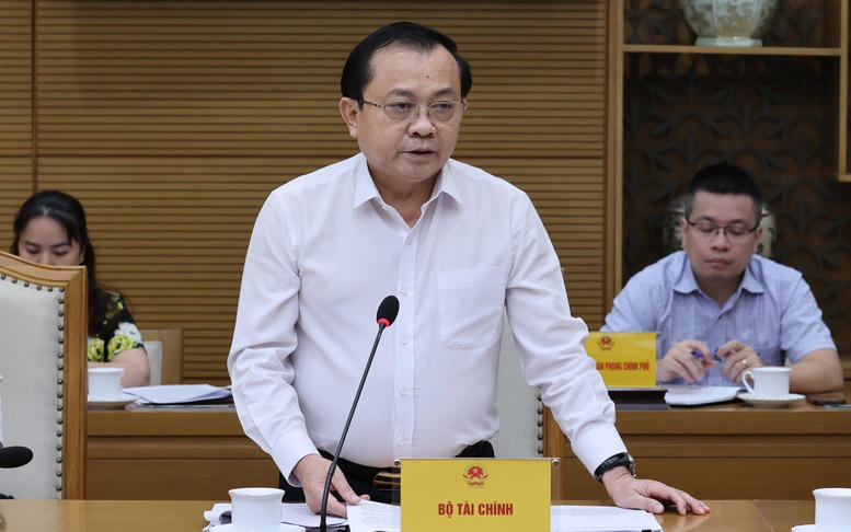 Phó Thủ tướng Thường trực Phạm Gia Túc yêu cầu bảo đảm nguồn cung, chất lượng và quyền lợi người tiêu dùng khi chuyển đổi sang xăng E10- Ảnh 3.