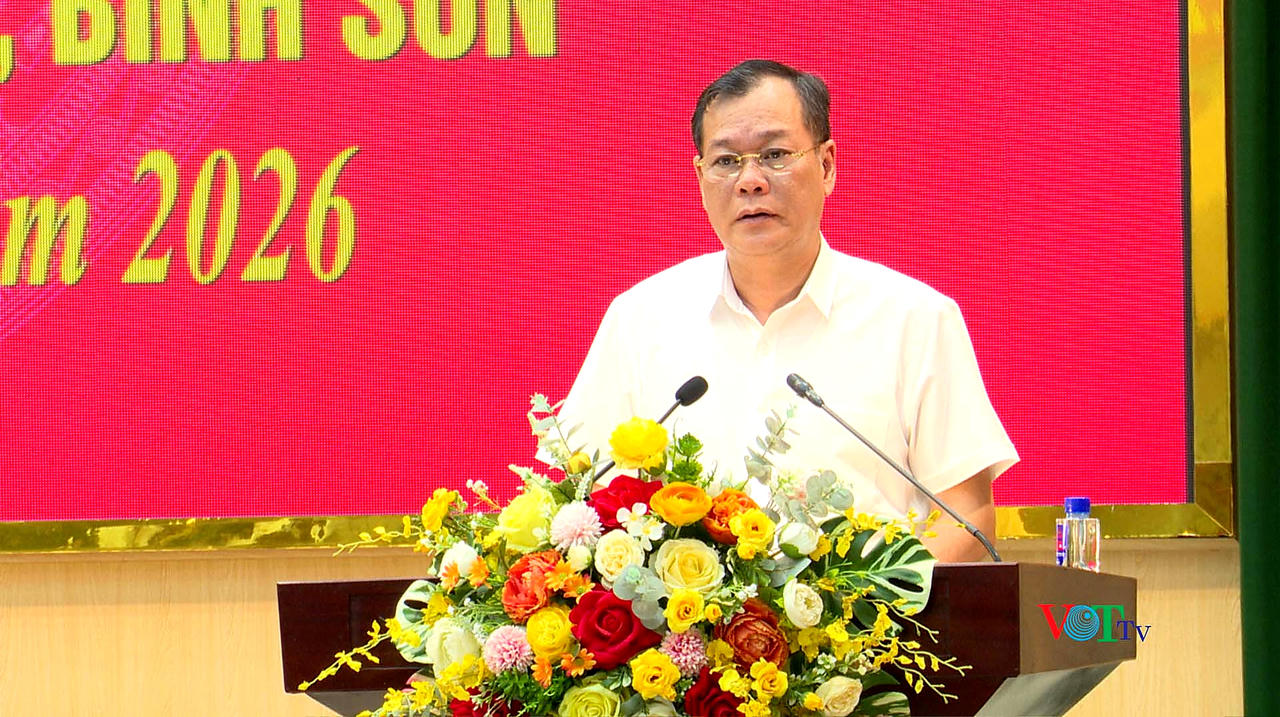 Ông Lê Quốc Chỉnh - Phó Bí thư Tỉnh ủy, Chủ tịch HĐND tỉnh phát biểu chỉ đạo tại hội nghị.