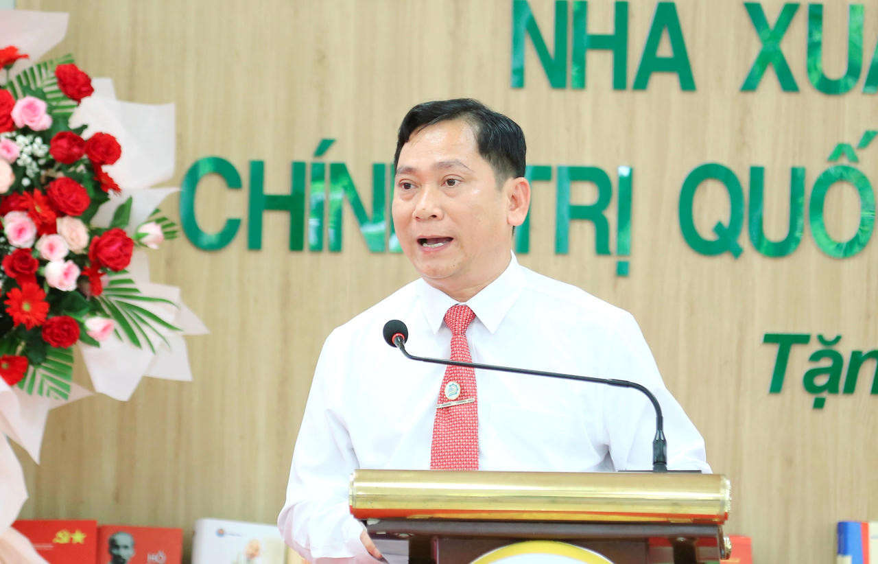 TS. Nguyễn Văn Thành, Phó Bí thư Đảng ủy, Hiệu trưởng Trường Đại học Kiên Giang