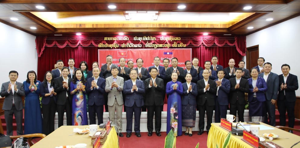 Bí thư Tỉnh ủy Quảng Ninh hội kiến với Bí thư Tỉnh ủy Luông Pha Băng (Lào)