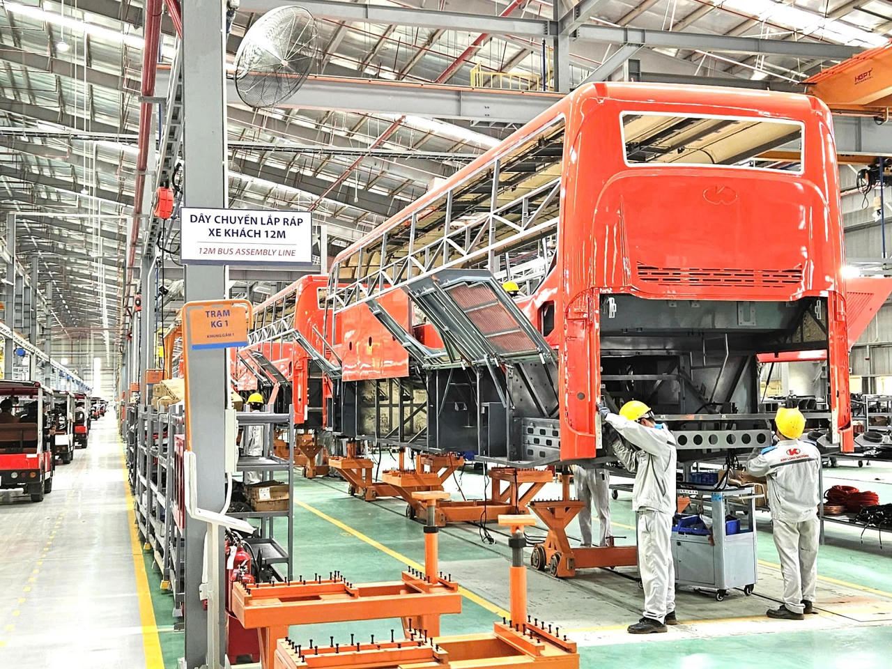 Khu liên hợp sản xuất, lắp ráp Kim Long Motors Huế tọa lạc tại xã Chân Mây - Lăng Cô, TP Huế&nbsp;&nbsp;