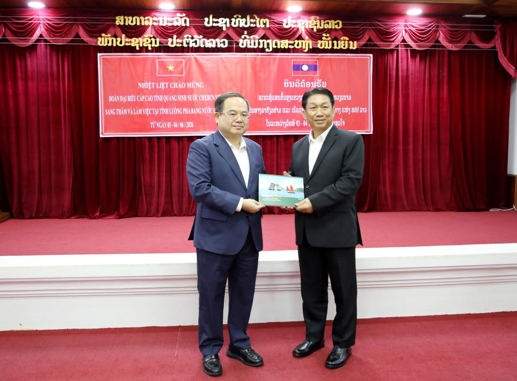 Bí thư Tỉnh ủy Quảng Ninh hội kiến với Bí thư Tỉnh ủy Luông Pha Băng (Lào)