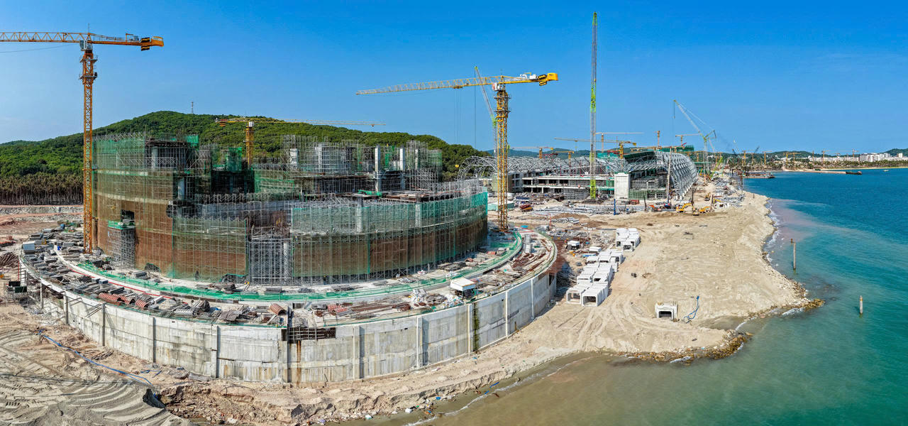 Công trình nhà biểu diễn đa năng đang dần hình thành