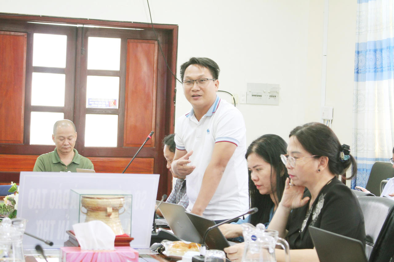 Tại buổi họp báo, đại diện các cơ quan báo chí tập trung trao đổi, làm rõ nhiều nội dung liên quan đến công tác tổ chức hai kỳ thi quan trọng năm 2026.