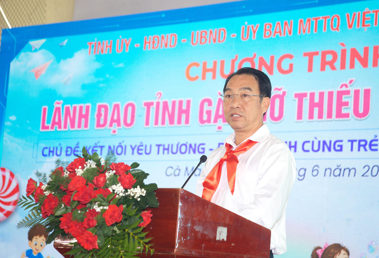 Ông Lữ Quang Ngời - Phó Bí thư Tỉnh ủy, Chủ tịch UBND tỉnh Cà Mau phát biểu chỉ đạo tại Chương trình.