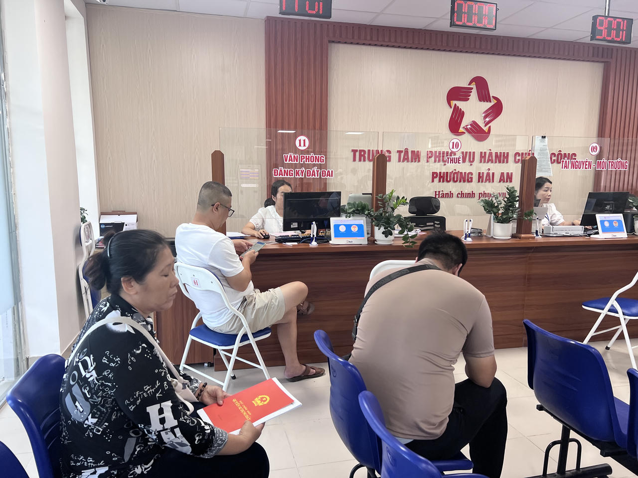 Chỉ trong một tháng, Hải Phòng giải quyết hơn 194.000 hồ sơ đúng hạn, trước hạn 