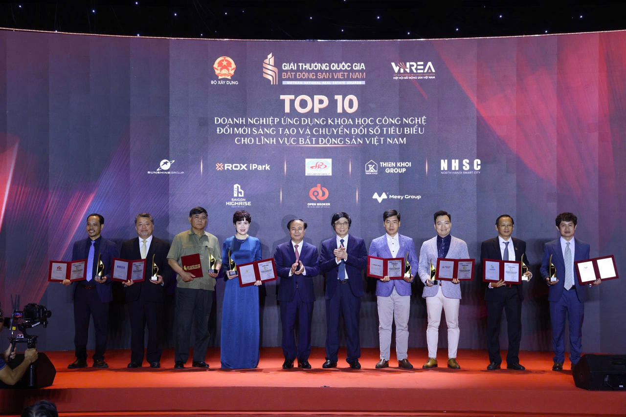 Top 10 Doanh nghiệp ứng dụng KHCN đổi mới sáng tạo và chuyển đổi số tiêu biểu cho lĩnh vực Bất động sản Việt Nam