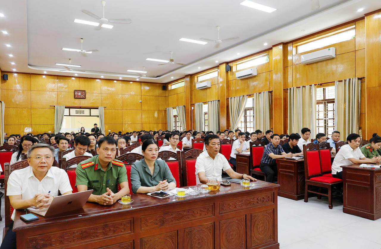 Hội nghị triển khai Kỳ thi tốt nghiệp THPT năm 2026 tại Nghệ An.