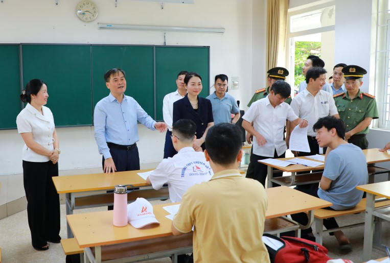 Tỉnh Quảng Ninh tạo mọi điều kiện thuận lợi nhất cho Kỳ thi tốt nghiệp THPT