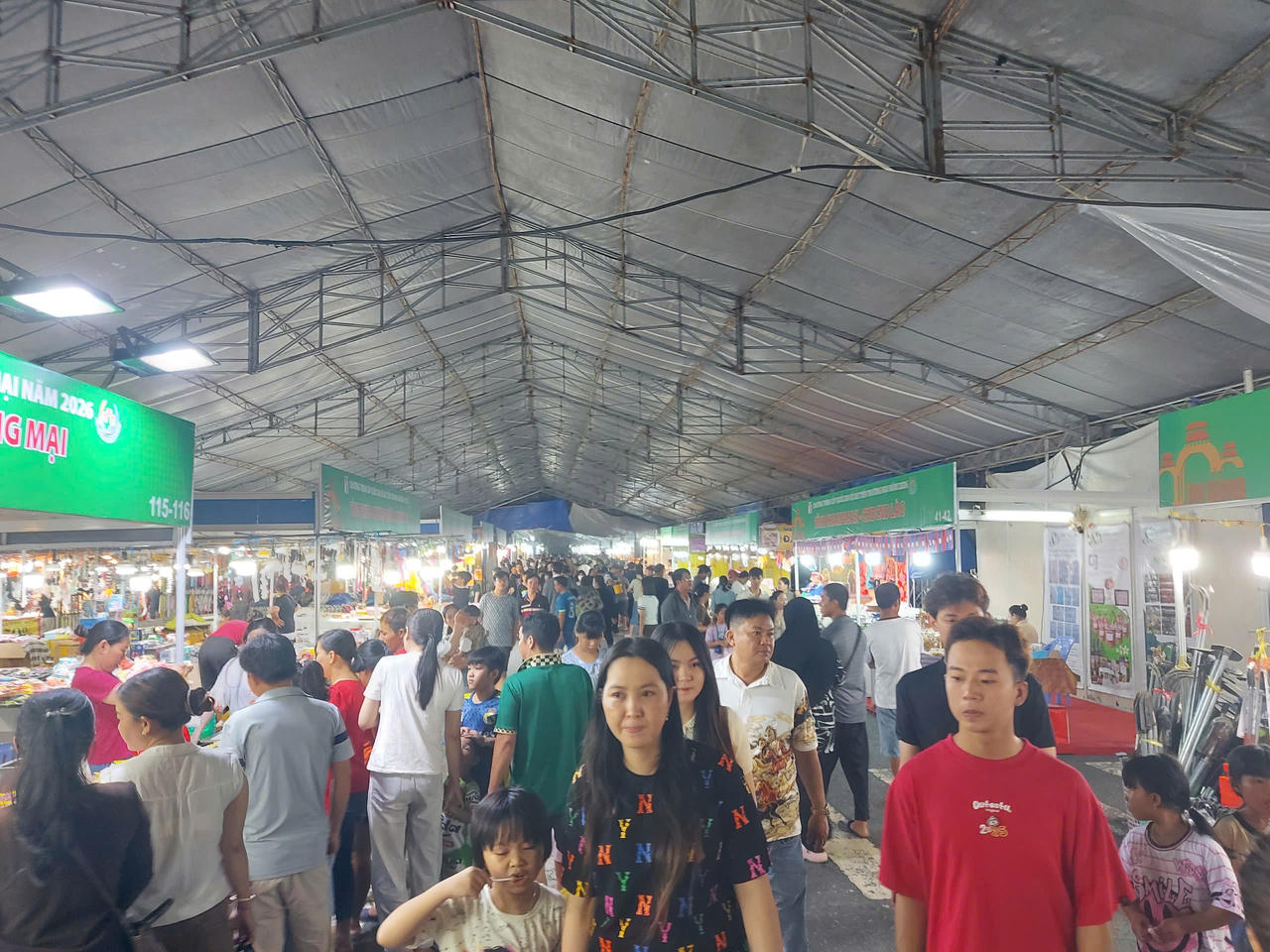 Khai mạc Hội chợ Thương mại quốc tế Tịnh Biên 2026