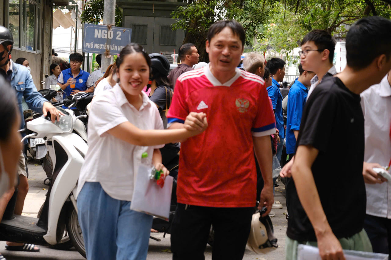 Phía sau cuộc đua giành một suất vào trường công